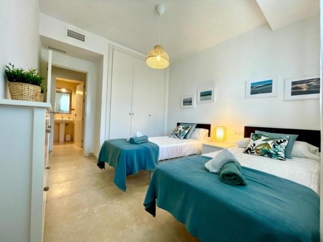 Gatu Premium Racimo, Terraza, Piscina, Aire Ac, Wifi Y Parking " Preferente Mayores De 25 Anos Y Familias " El Puerto de Santa Maria Exterior photo