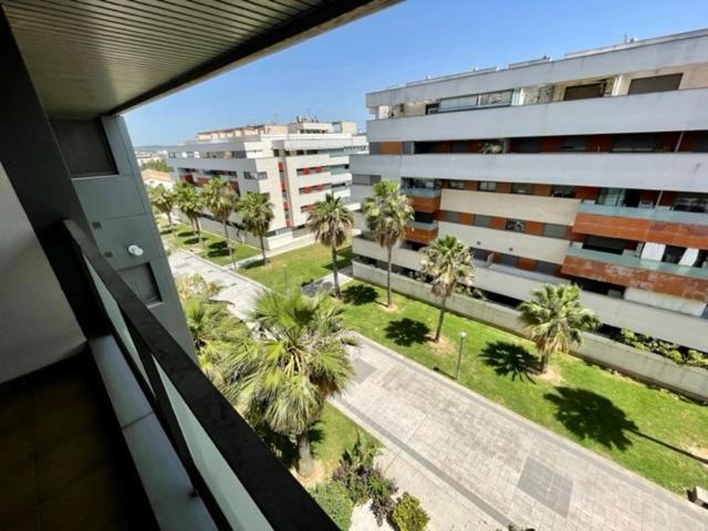 Gatu Premium Racimo, Terraza, Piscina, Aire Ac, Wifi Y Parking " Preferente Mayores De 25 Anos Y Familias " El Puerto de Santa Maria Exterior photo